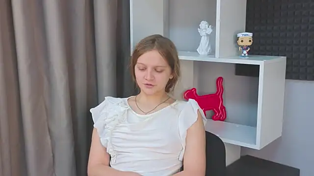 Snapshot of HazeElariel chatting on 03/18/26, 09:56 HazeElariel online show from 03/18/26, 09:56