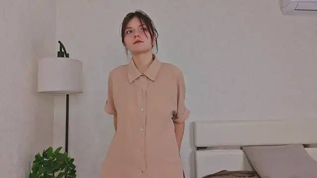 Snapshot of NyraVesperis chatting on 04/03/26, 06:55 NyraVesperis online show from 04/03/26, 06:55