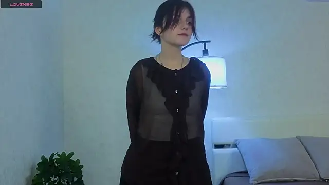 Snapshot of NyraVesperis chatting on 04/06/26, 06:36 NyraVesperis online show from 04/06/26, 06:36