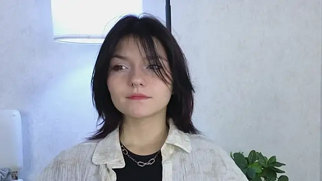 NyraVesperis online show from 06/02/26, 06:48