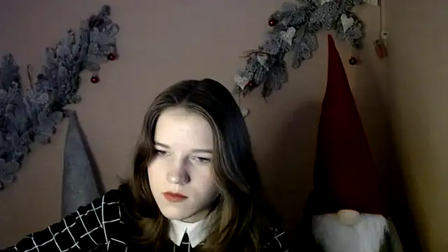 Snapshot of Riya_Vip chatting on 12/17/25, 02:01 Riya Vip online show from 12/17/25, 02:01