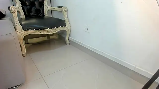 Snapshot of khris__evans chatting on 03/31/26, 11:10 khris evans online show from 03/31/26, 11:10