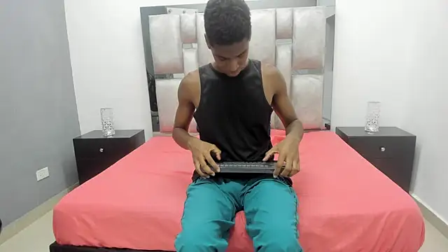 Snapshot of khris__evans chatting on 04/10/26, 11:26 khris evans online show from 04/10/26, 11:26