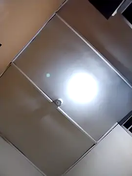 Snapshot of Kevinpiedra23 chatting on 12/19/25, 02:40 Kevinpiedra23 online show from 12/19/25, 02:40