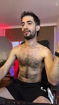 Snapshot of _YOURHERO chatting on 01/10/26, 10:47 YOURHERO online show from 01/10/26, 10:47