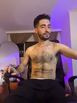 Snapshot of _YOURHERO chatting on 02/22/26, 12:34 YOURHERO online show from 02/22/26, 12:34