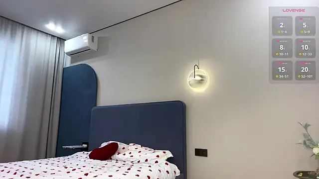 Snapshot of SepiahLune chatting on 02/26/26, 08:13 SepiahLune online show from 02/26/26, 08:13