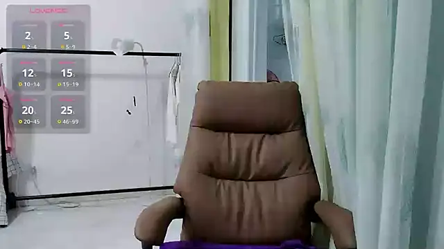 Leila-11 online show from 06/07/26, 10:52