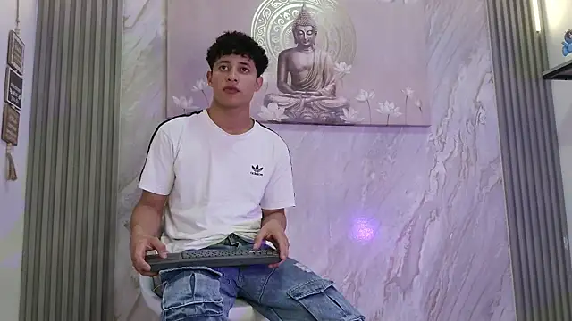 YOUNG GUYS1 online show from 05/06/26, 07:13