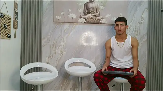 HORNY PRETTY online show from 02/04/26, 01:28