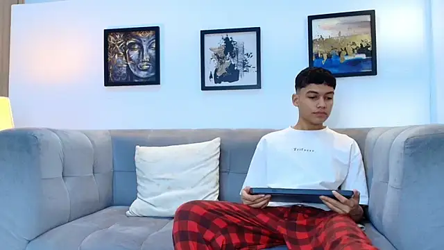 HORNY PRETTY online show from 04/07/26, 09:37