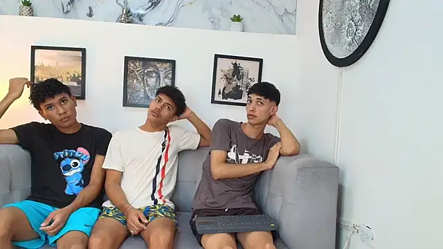 Snapshot of SWEET_RABBIT1 chatting on 12/17/25, 07:31 SWEET RABBIT1 online show from 12/17/25, 07:31