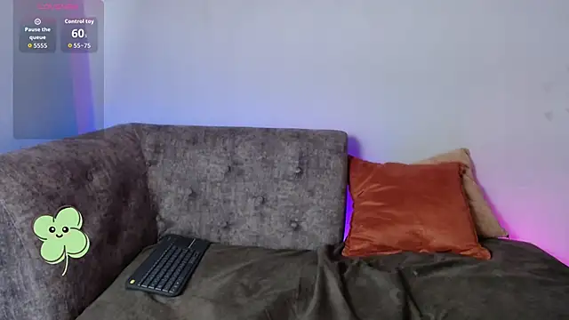 rosehoneil online show from 03/17/26, 08:34