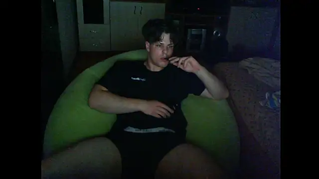 GymGuy0505 online show from 05/31/26, 08:21