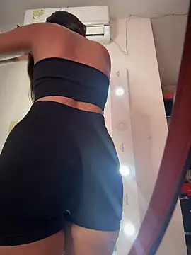 Valeria-escobar online show from 05/07/26, 01:38