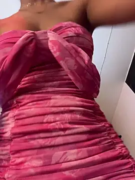 Valeria-escobar online show from 05/12/26, 12:35