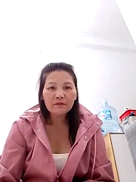 Snapshot of Cako-naka chatting on 12/16/25, 03:44 Cako-naka online show from 12/16/25, 03:44