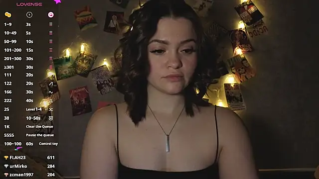 Snapshot of YummyTira chatting on 01/15/26, 12:26 YummyTira online show from 01/15/26, 12:26