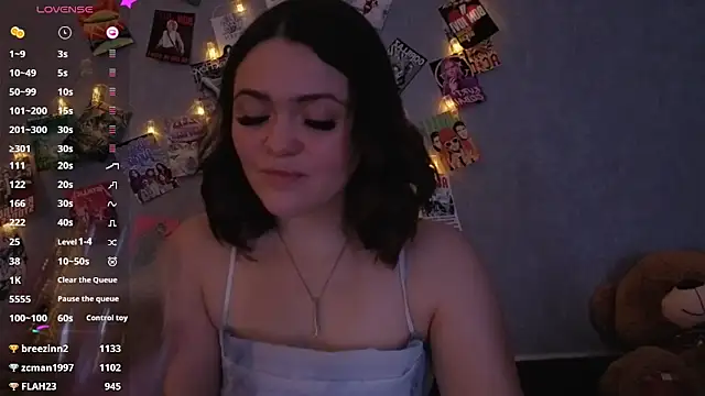 Snapshot of YummyTira chatting on 02/14/26, 12:51 YummyTira online show from 02/14/26, 12:51