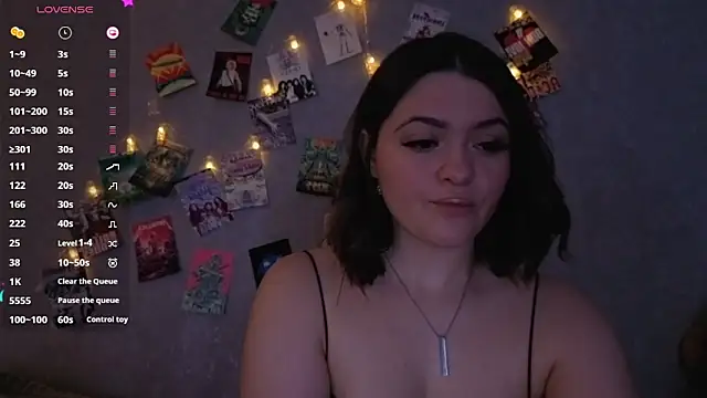 Snapshot of YummyTira chatting on 02/15/26, 01:02 YummyTira online show from 02/15/26, 01:02