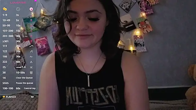 Snapshot of YummyTira chatting on 02/20/26, 06:26 YummyTira online show from 02/20/26, 06:26