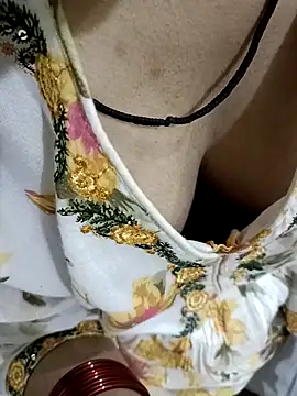 BEST-LOVER-1 online show from 04/11/26, 07:18