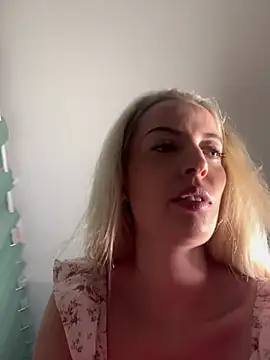 Katharina Wagner online show from 06/24/26, 06:07