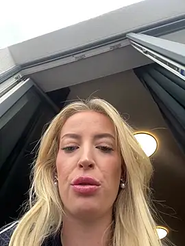 Katharina Wagner online show from 07/27/26, 04:14
