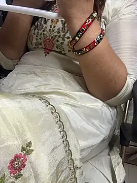 butterflyslay online show from 02/13/26, 07:37