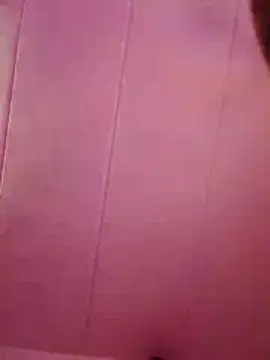 Snapshot of shadowofpleasure chatting on 12/18/25, 11:27 shadowofpleasure online show from 12/18/25, 11:27