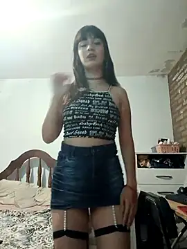 Snapshot of ladydark25 chatting on 12/14/25, 02:28 ladydark25 online show from 12/14/25, 02:28