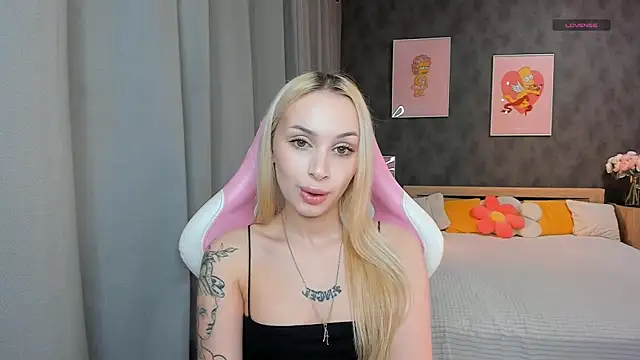 LanaMiracle online show from 02/25/26, 03:16