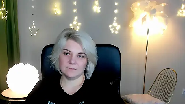 EvaEvals online show from 12/16/25, 07:24