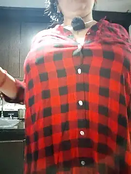 Divine Pouvoir online show from 01/07/26, 02:08