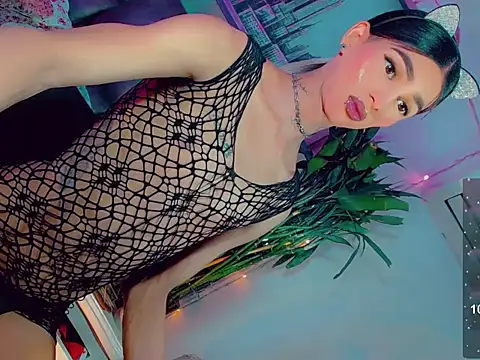 agathaferrer3 online show from 03/28/26, 04:12