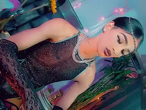 agathaferrer3 online show from 04/18/26, 07:58