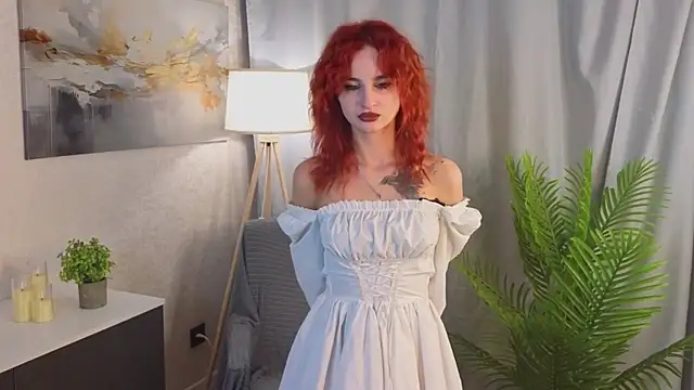 Snapshot of NaidaGresco chatting on 12/17/25, 03:45 NaidaGresco online show from 12/17/25, 03:45