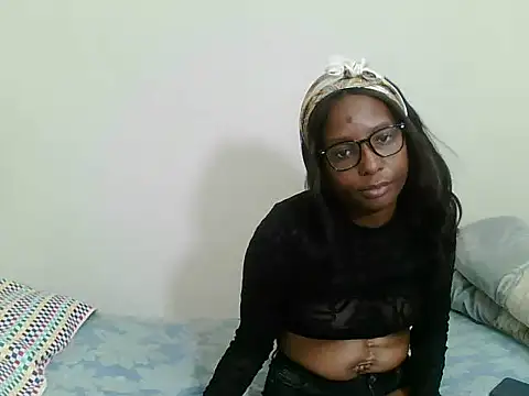 Snapshot of PKELLY7 chatting on 12/16/25, 10:31 PKELLY7 online show from 12/16/25, 10:31