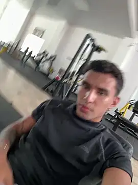 Snapshot of chico_sweet chatting on 12/17/25, 04:46 chico sweet online show from 12/17/25, 04:46