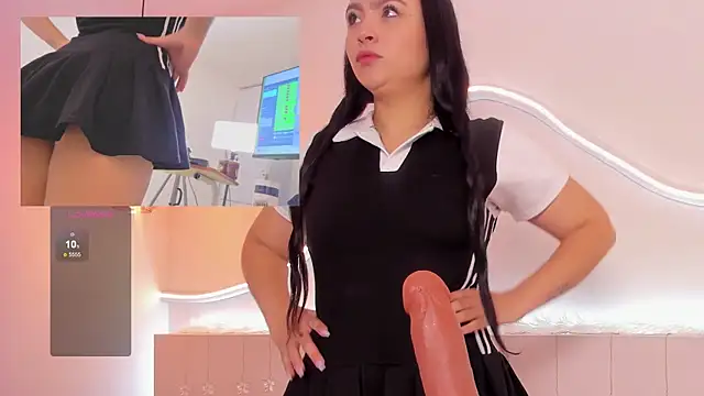 kylie river online show from 12/22/25, 12:02