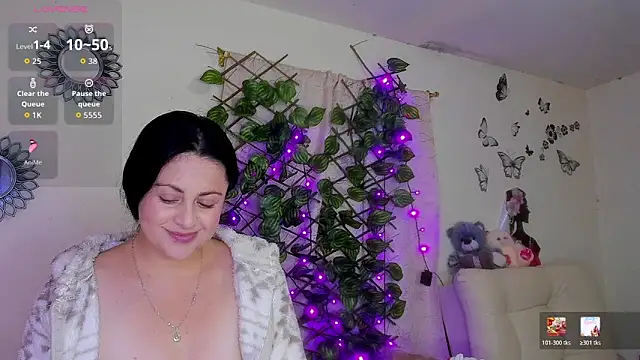 Juli castillo1 online show from 05/25/26, 02:23