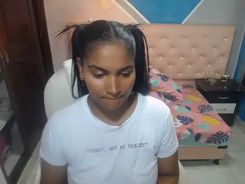 Snapshot of Celeste_wood chatting on 12/16/25, 08:25 Celeste wood online show from 12/16/25, 08:25