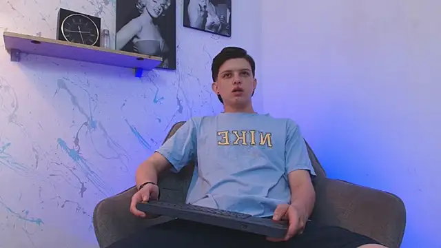 sebastamayo  online show from 04/10/26, 12:54