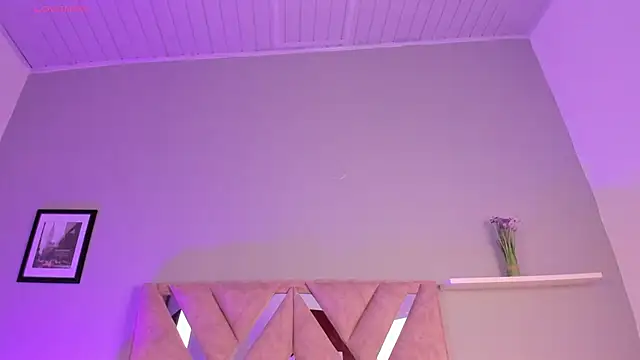 Amelia Saenz  online show from 04/08/26, 08:20