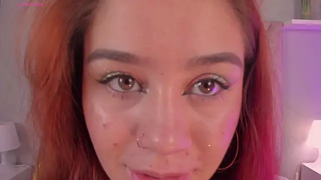 Amelia Saenz  online show from 06/17/26, 07:48