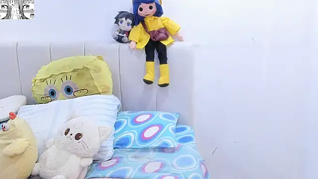 Snapshot of _Chloe_gardner chatting on 12/17/25, 08:59 Chloe gardner online show from 12/17/25, 08:59