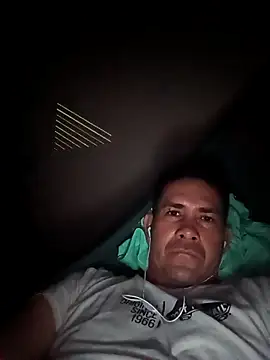 Juven1632 online show from 04/18/26, 12:47