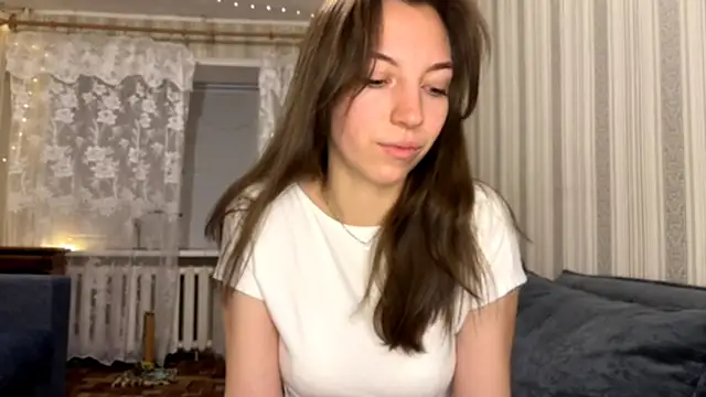 Snapshot of MaryannWeigman chatting on 01/07/26, 06:21 MaryannWeigman online show from 01/07/26, 06:21