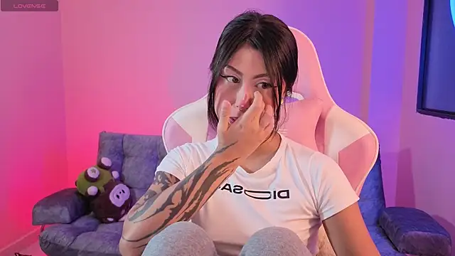 sharonbone online show from 12/23/25, 05:27