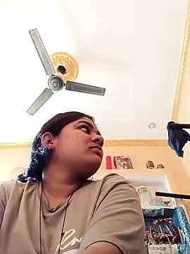 Snapshot of Big-figar chatting on 12/18/25, 09:59 Big-figar online show from 12/18/25, 09:59